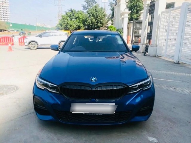 Second-hand 2022 BMW 3 Series 330i M Sport for sale in Gurgaon-4