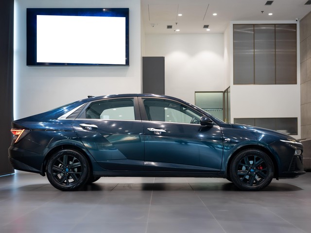 Second-hand 2023 Hyundai Verna SX Opt Turbo DCT DT for sale in Kolkata-1