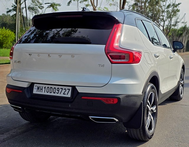 Second-hand 2021 Volvo XC40 T4 R-Design for sale in Mumbai-10