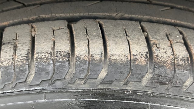 Second-hand 2022 Hyundai i20 Asta 1.2 for sale in Kolkata-36