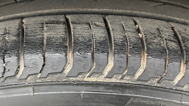 Second-hand 2022 Hyundai i20 Asta 1.2 for sale in Kolkata-38