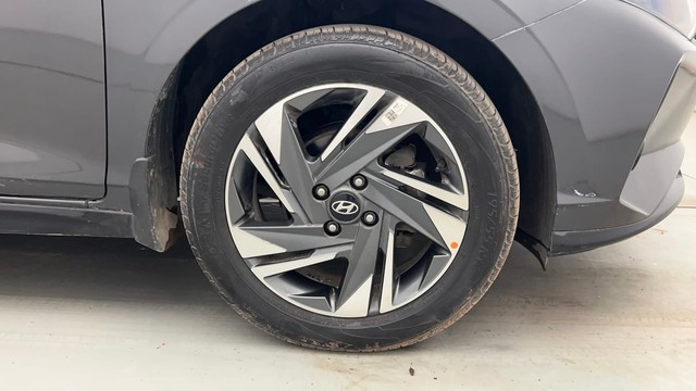 Second-hand 2022 Hyundai i20 Asta 1.2 for sale in Kolkata-17