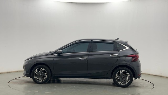 Second-hand 2022 Hyundai i20 Asta 1.2 for sale in Kolkata-6