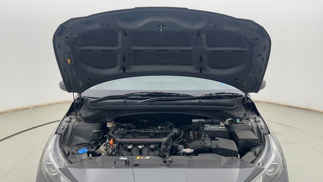 Second-hand 2022 Hyundai i20 Asta 1.2 for sale in Kolkata-8