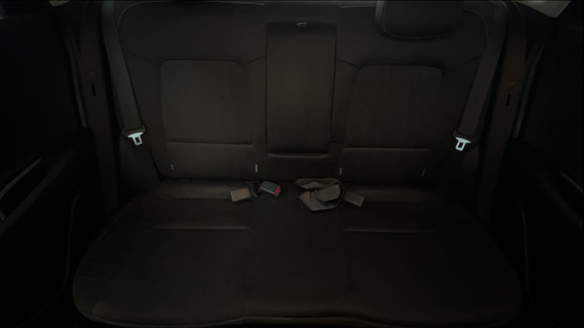 Second-hand 2022 Hyundai i20 Asta 1.2 for sale in Kolkata-23