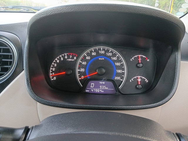 Second-hand 2018 Hyundai Grand i10 1.2 Kappa Sportz Option AT for sale in Ahmedabad-12