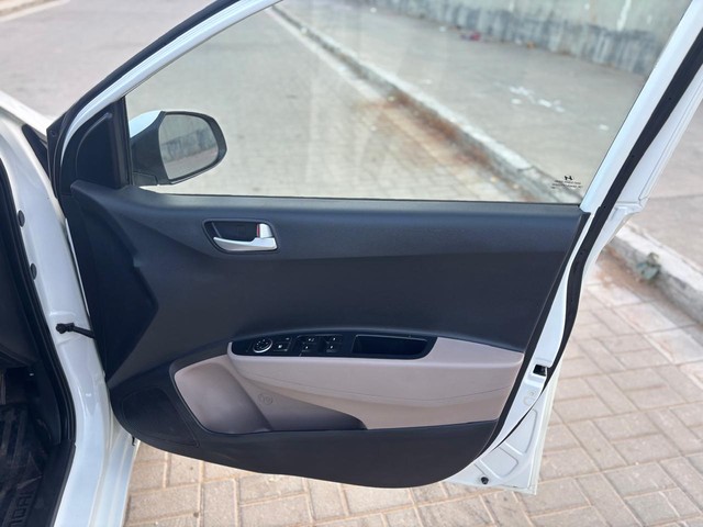 Second-hand 2018 Hyundai Grand i10 1.2 Kappa Sportz Option AT for sale in Ahmedabad-15