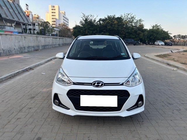 Second-hand 2018 Hyundai Grand i10 1.2 Kappa Sportz Option AT for sale in Ahmedabad-5