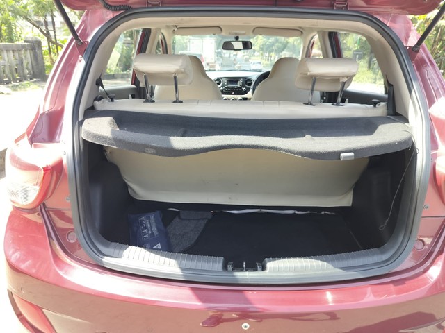 Hyundai Grand i10 AT Asta Second-hand 2015 Hyundai Grand i10 AT Asta for sale in Thane-9