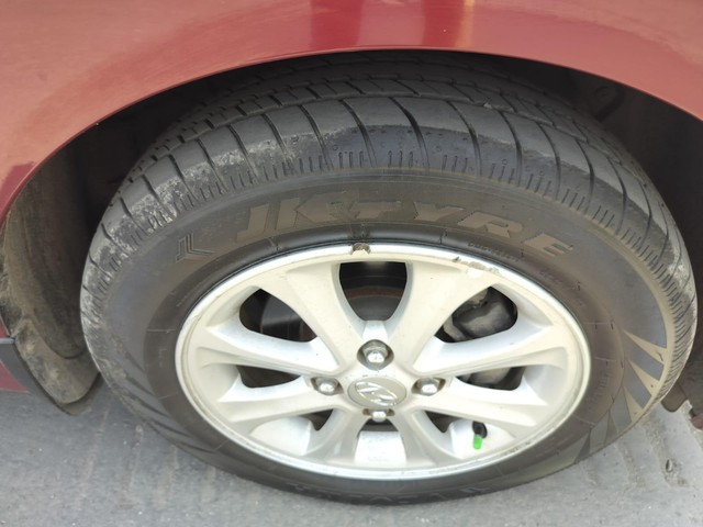 Hyundai Grand i10 AT Asta Second-hand 2015 Hyundai Grand i10 AT Asta for sale in Thane-5