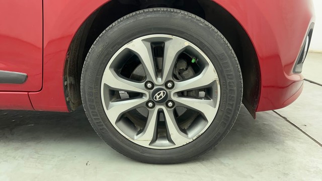 Second-hand 2014 Hyundai Xcent 1.2 Kappa SX Option AT for sale in Chennai-17