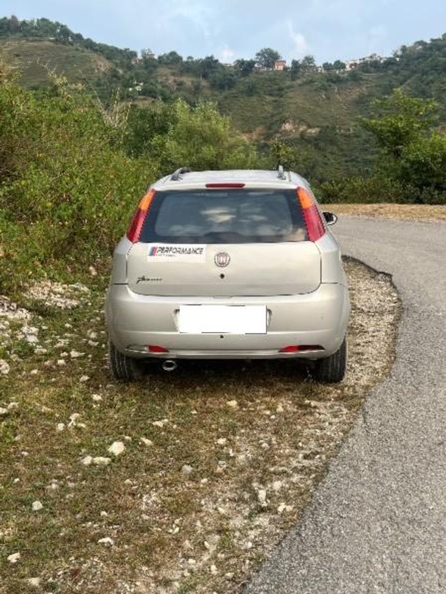 Second-hand 2014 Fiat Grande Punto Active (Diesel) for sale in Mandi-1