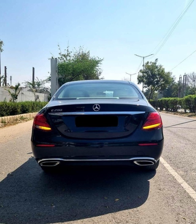 Second-hand 2020 Mercedes-Benz E-Class Exclusive E 200 for sale in New Delhi-2