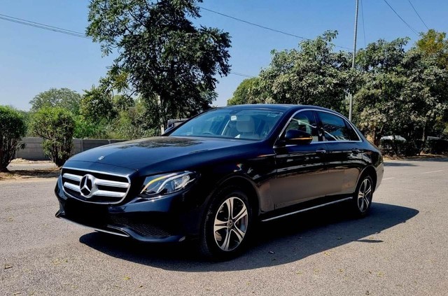 Second-hand 2020 Mercedes-Benz E-Class Exclusive E 200 for sale in New Delhi-4