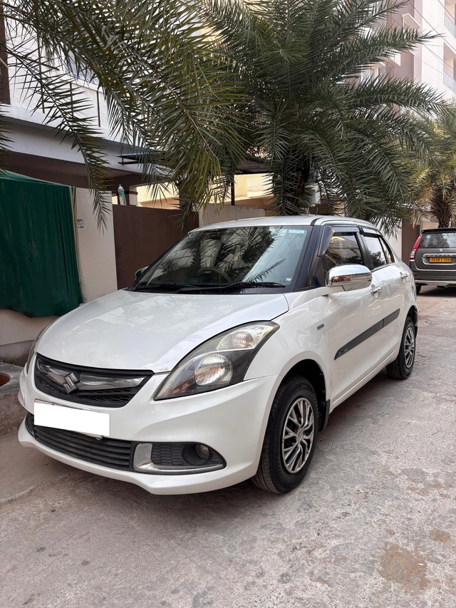 Second-hand 2016 Maruti Suzuki Swift Dzire VDI for sale in Hyderabad-4