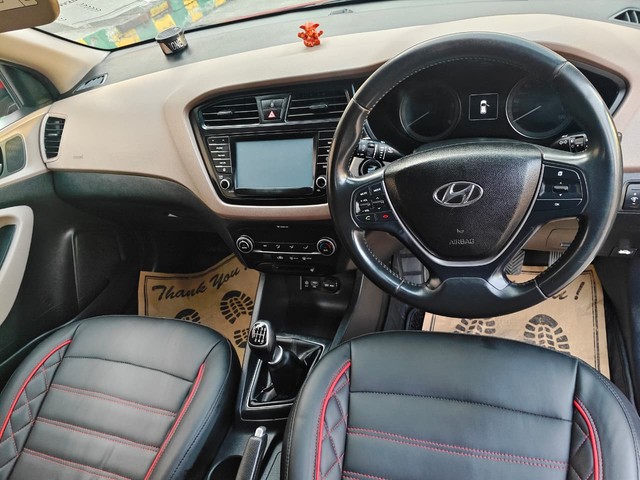 Second-hand 2017 Hyundai i20 Asta 1.4 CRDi for sale in Noida-12