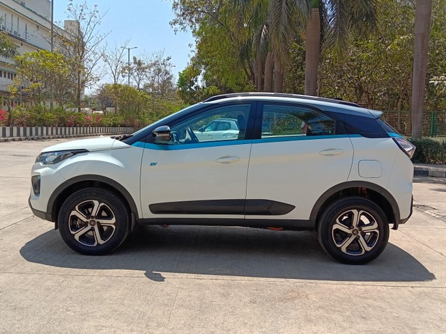 Second-hand 2021 Tata Nexon EV XZ Plus for sale in Thane-4