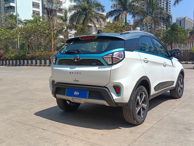 Second-hand 2021 Tata Nexon EV XZ Plus for sale in Thane-12