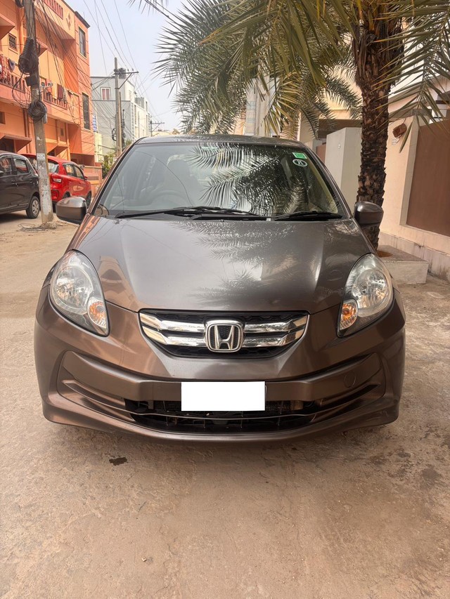 Second-hand 2014 Honda Amaze S i-Dtech for sale in Hyderabad-3