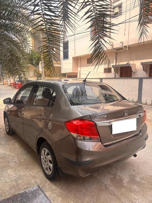 Second-hand 2014 Honda Amaze S i-Dtech for sale in Hyderabad-7