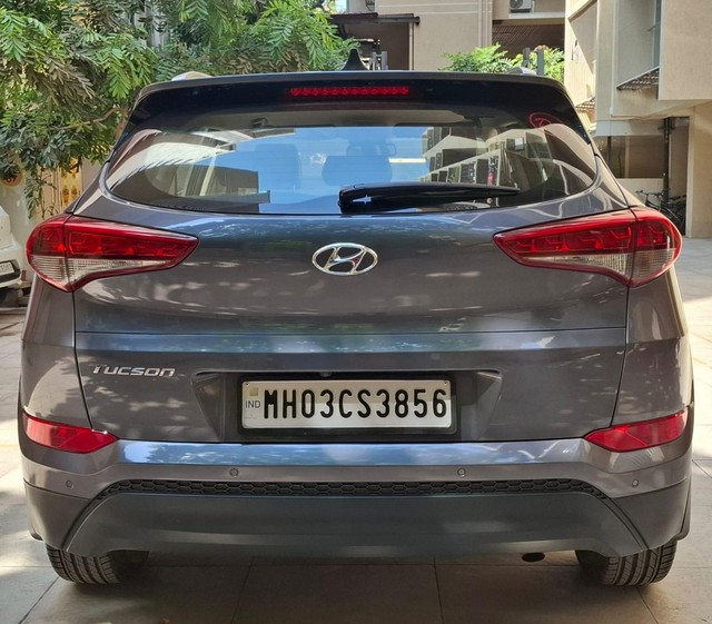 Second-hand 2018 Hyundai Tucson 2.0 Dual VTVT 2WD AT GLS for sale in Mumbai-2