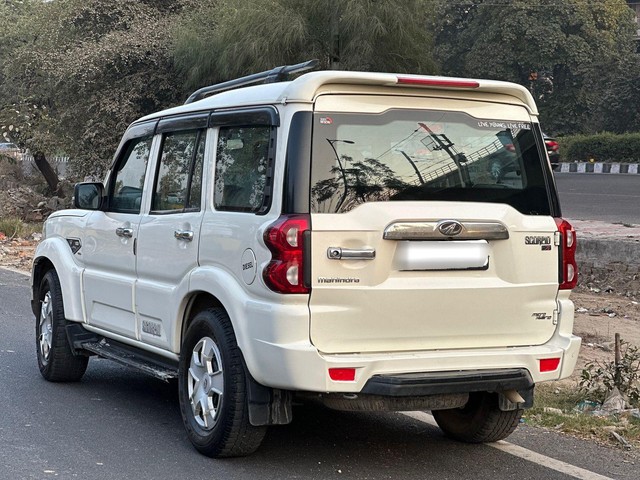 Second-hand 2019 Mahindra Scorpio S5 BSIV for sale in New Delhi-6