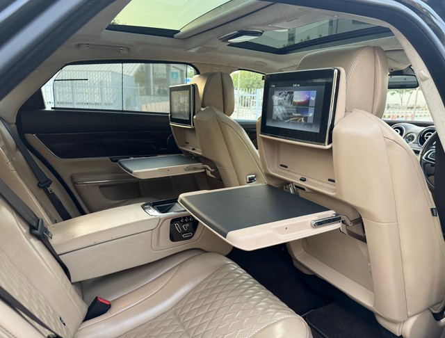 Second-hand 2017 Jaguar XJ 2.0L Portfolio for sale in New Delhi-15