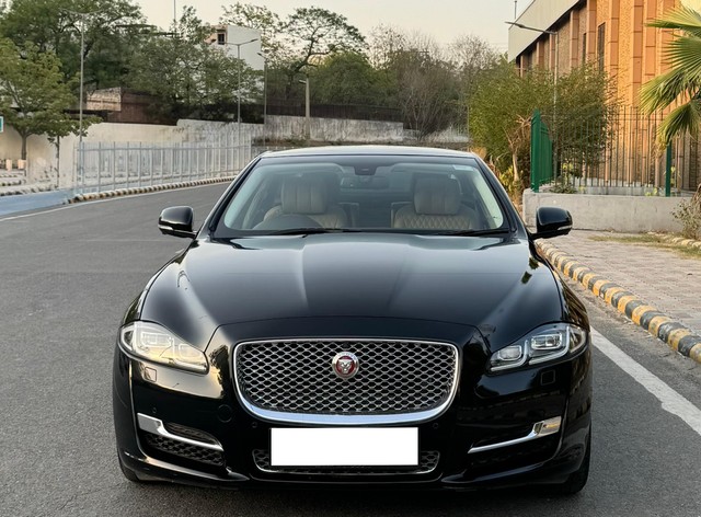 Second-hand 2017 Jaguar XJ 2.0L Portfolio for sale in New Delhi-5