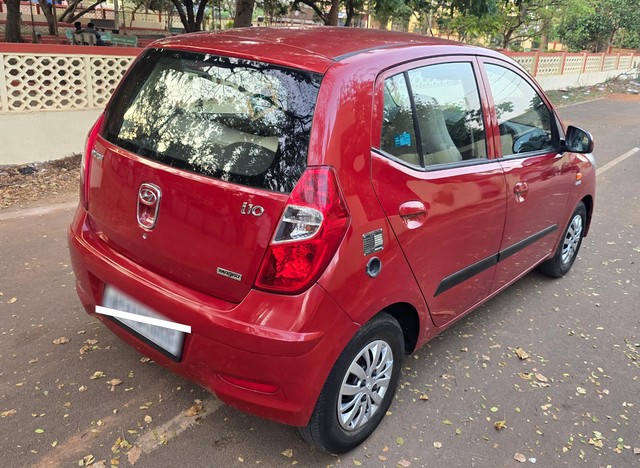 Hyundai i10 Magna 1.1L Second-hand 2013 Hyundai i10 Magna 1.1L for sale in East Godavari-5