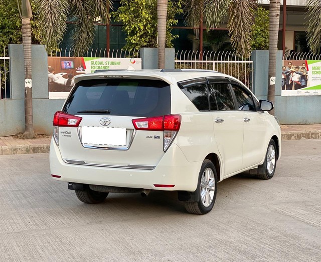 Toyota Innova Crysta 2.8 ZX AT BSIV Second-hand 2018 Toyota Innova Crysta 2.8 ZX AT BSIV for sale in Pune-9