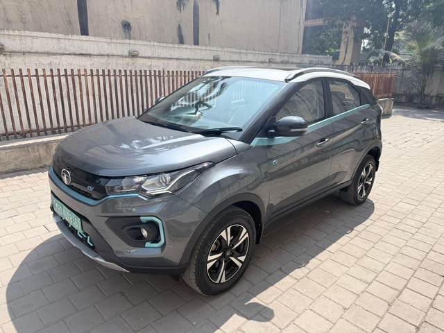 Second-hand 2023 Tata Nexon EV XZ Plus LUX for sale in Thane-3
