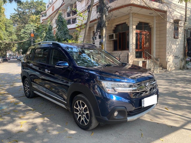 Second-hand 2024 Maruti Suzuki XL6 Zeta CNG for sale in New Delhi-2