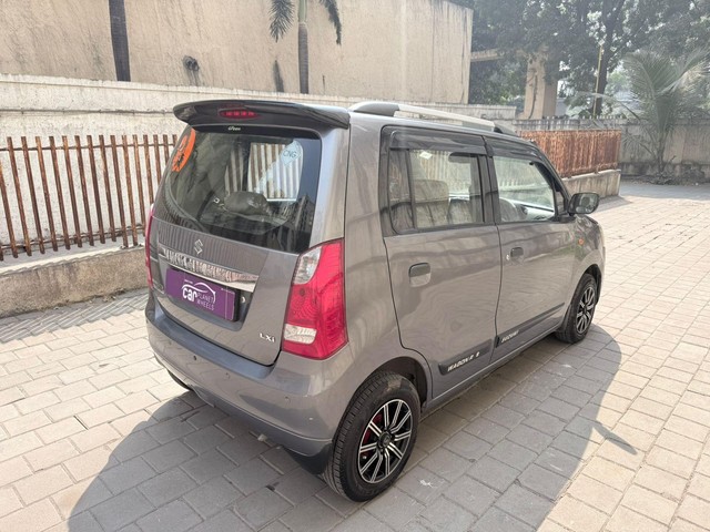 Second-hand 2015 Maruti Suzuki Wagon R LXI CNG for sale in Thane-7