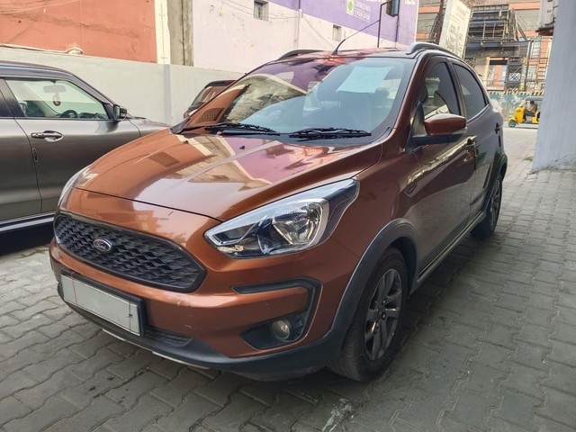 Second-hand 2019 Ford Freestyle Titanium Petrol BSIV for sale in Chennai-2
