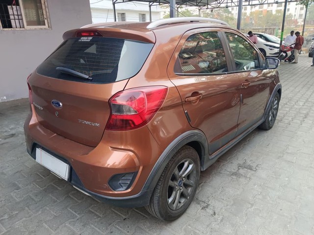 Second-hand 2019 Ford Freestyle Titanium Petrol BSIV for sale in Chennai-5