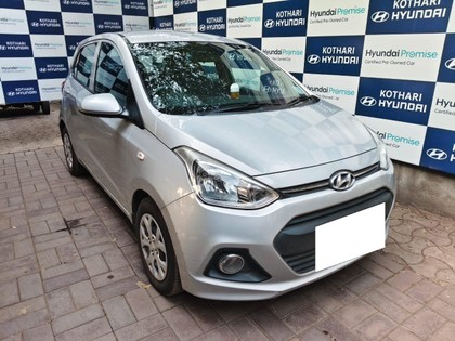 Second-hand 2016 Hyundai Grand i10 Magna for sale in Pune