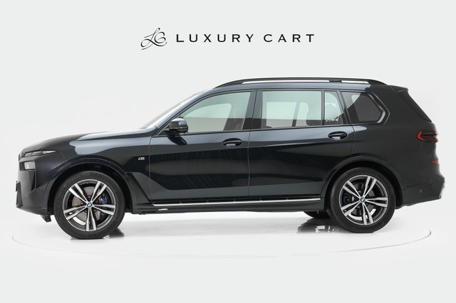 Second-hand 2023 BMW X7 xDrive 40i M Sport for sale in Gurgaon-3