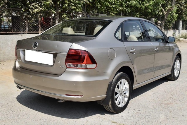 Second-hand 2015 Volkswagen Vento 1.2 TSI Highline AT for sale in Gurgaon-9