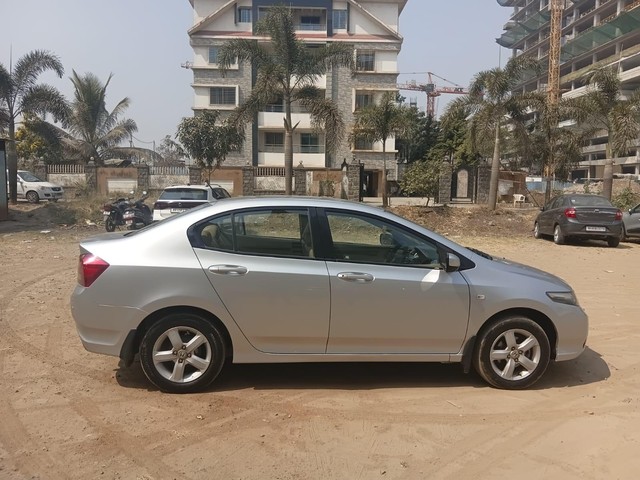Second-hand 2013 Honda City 1.5 S AT for sale in Pune-5