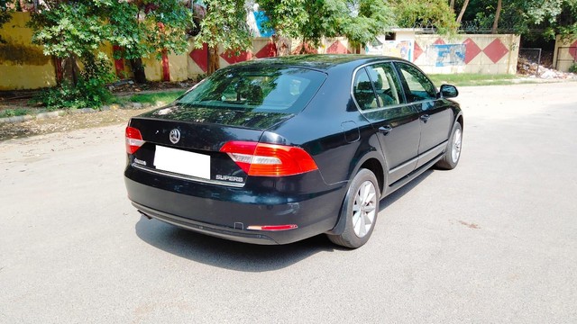 Second-hand 2015 Skoda Superb Elegance 1.8 TSI MT for sale in New Delhi-9
