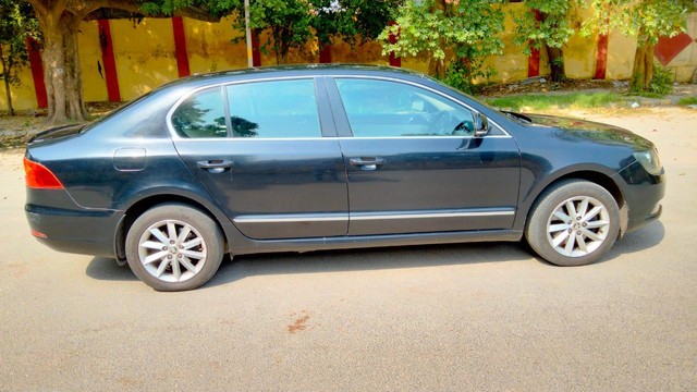 Second-hand 2015 Skoda Superb Elegance 1.8 TSI MT for sale in New Delhi-1