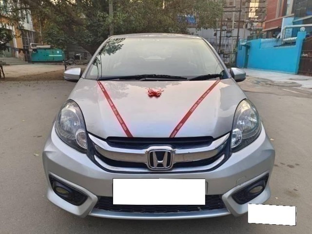 Second-hand 2017 Honda Amaze S i-VTEC for sale in Noida-7