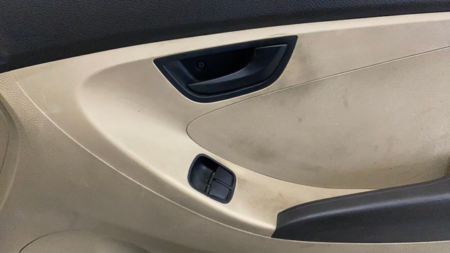 Second-hand 2014 Hyundai EON Era Plus for sale in Greater Noida-10