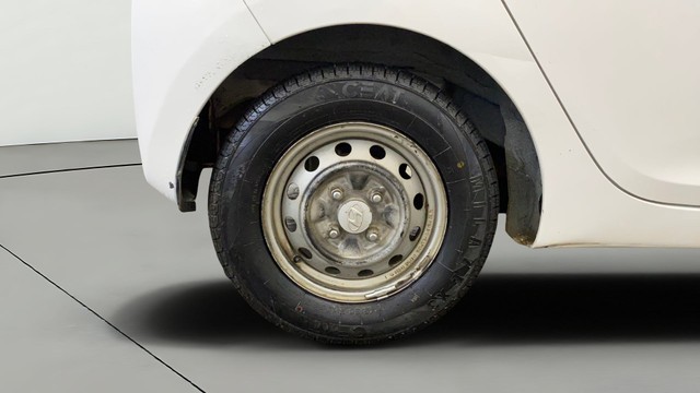 Second-hand 2014 Hyundai EON Era Plus for sale in Greater Noida-27