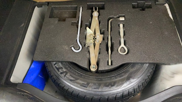 Second-hand 2015 Honda Jazz 1.5 V i DTEC for sale in Chennai-27