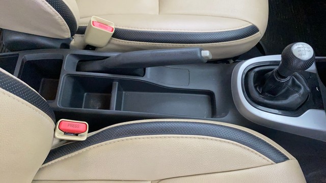 Second-hand 2015 Honda Jazz 1.5 V i DTEC for sale in Chennai-13