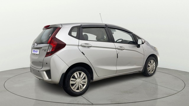 Second-hand 2015 Honda Jazz 1.5 V i DTEC for sale in Chennai-2