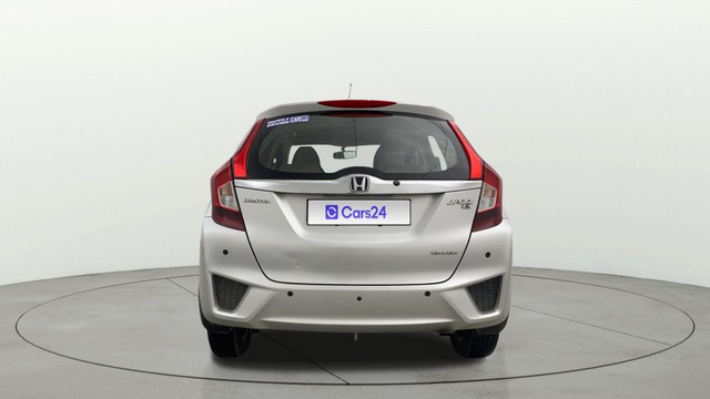 Second-hand 2015 Honda Jazz 1.5 V i DTEC for sale in Chennai-3