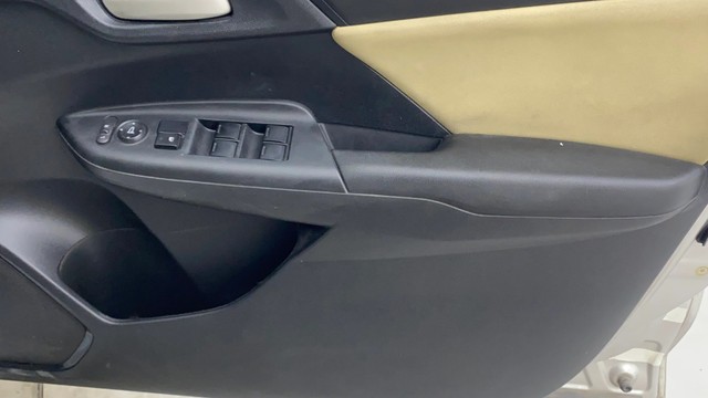 Second-hand 2015 Honda Jazz 1.5 V i DTEC for sale in Chennai-17