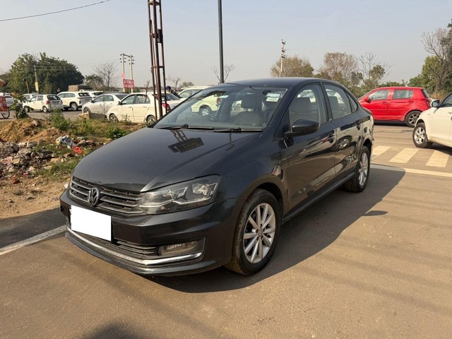 Second-hand 2017 Volkswagen Vento 1.5 Highline Plus AT 16 Alloy for sale in Ludhiana-2